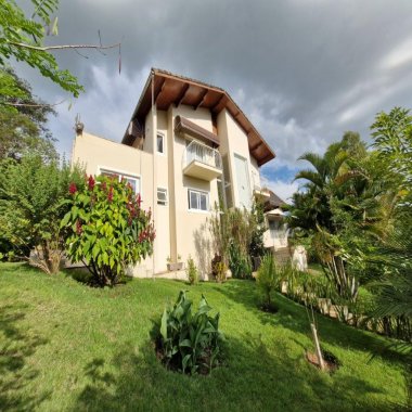 Casa Moderna em Condomínio Fechado Região de São Lourenço - Sul de Minas Gerais Casa Moderna em Condomínio Fechado Região de São Lourenço - Sul de Minas Gerais